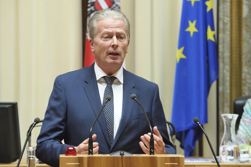 Vizekanzler Reinhold Mitterlehner (V) bei seinen Ausführungen