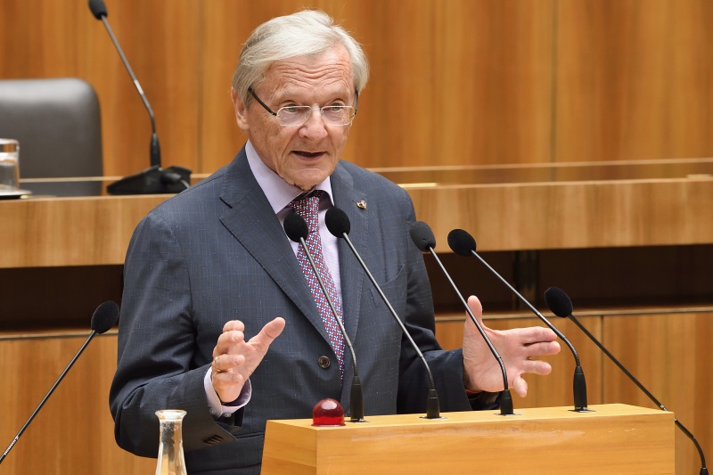 Bundeskanzler a.D Wolfgang Schüssel bei seinen einführenden Worten