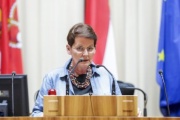 Bundesrätin Elisabeth Grimling (S) am Rednerpult