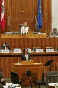 Nationalratsabgeordnete Christiane Brunner (G) Obfrau des Umwltausschusses am Rednerpult