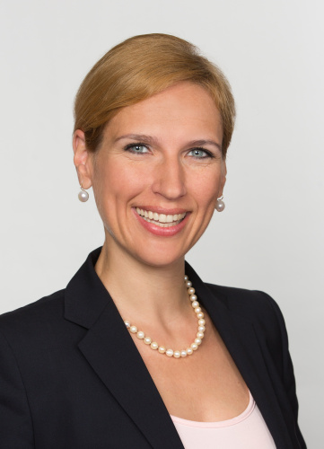 Portrait of Dr. Kathrin Nachbaur