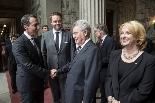 Von links: Bundeskanzler Christian Kern (S), Bundesratspräsident Mario Lindner (S), Bundespräsident a.D. Heinz Fischer, Nationalratspräsidentin Doris Bures (S)
