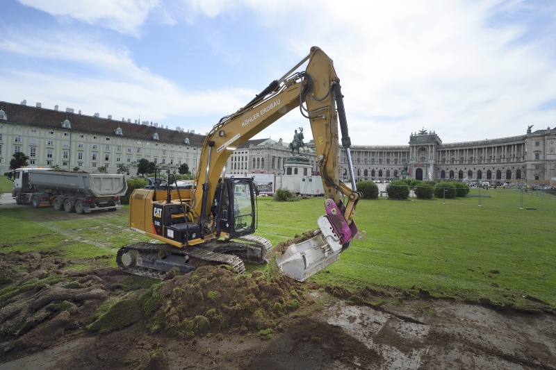 Grabungsarbeiten mit Bagger