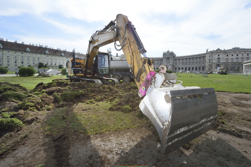 Grabungsarbeiten mit Bagger