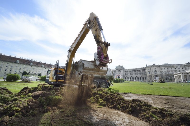 Grabungsarbeiten mit Bagger