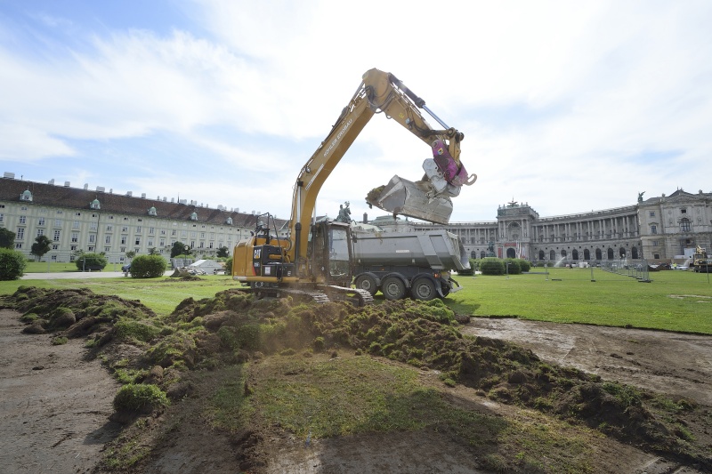 Grabungsarbeiten mit Bagger