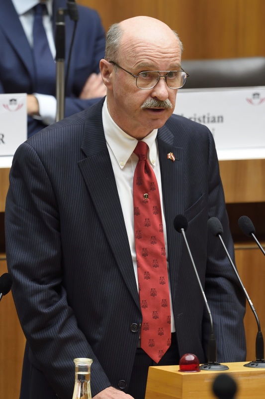 Botschafter von Kanada in Österreich Mark Edward Bailey am Wort