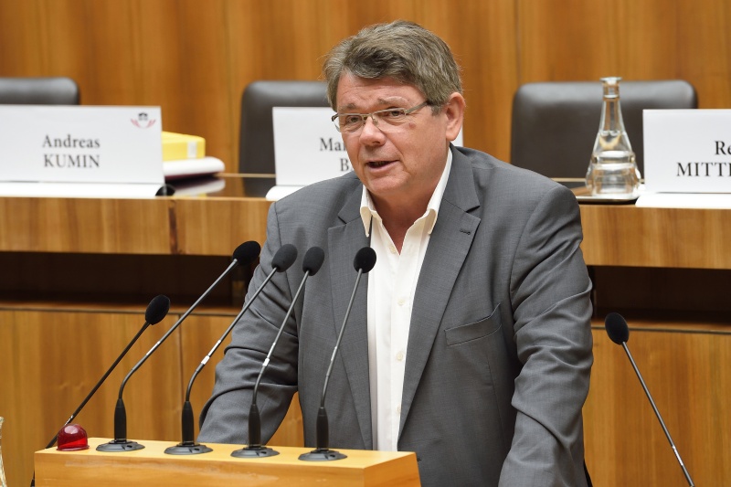 Nationalratsabgeordneter Wolfgang Katzian (S) am Wort