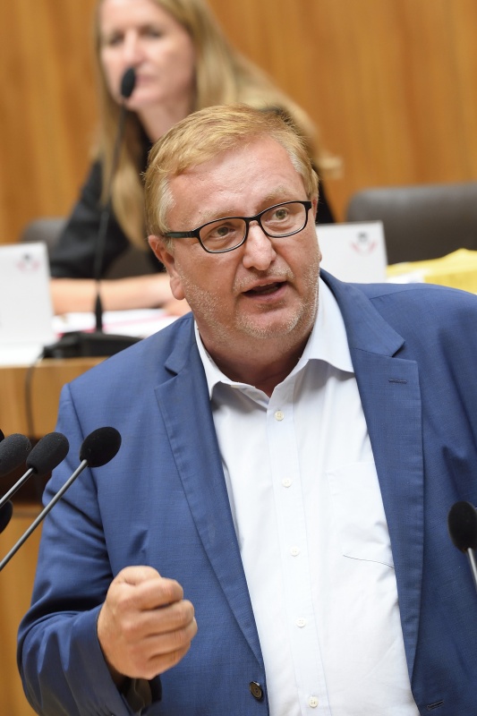 Nationalratsabgeordneter Christoph Matznetter (S) am Wort