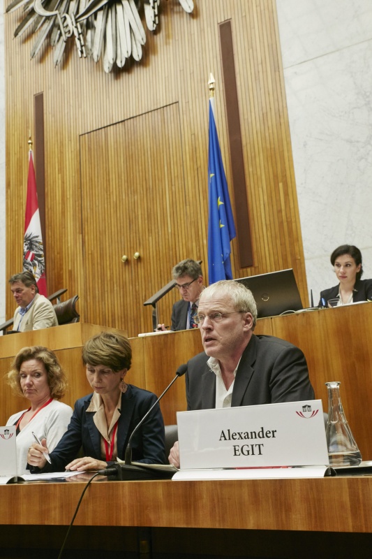 Referat von Alexander Egit, Greenpeace