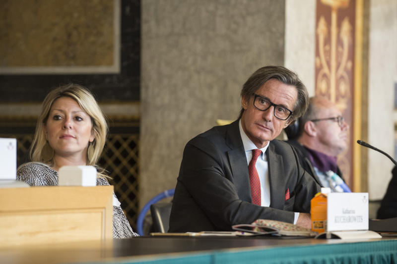 Podium von links: Nationalratsabgeordnete Katharina Kucharowits (S), Sektionschef im Außenministerium Peter Launsky-Tieffenthal und Nationalratsabgeordneter Franz-Joseph Huainigg (V)