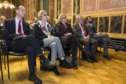Von links: Politologe Peter Filzmaier, Rechnungshofpräsidentin Margit Kraker, Bundesministerin a.D. Claudia Bandion-Ortner, Staatssekretär a.D. Alfred Finz, Michael Fleischhacker