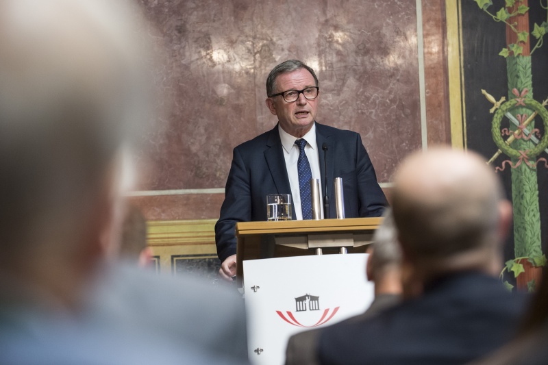 Zweiter Nationalratspräsident Karlheinz Kopf (V) am Rednerpult