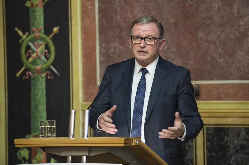 Zweiter Nationalratspräsident Karlheinz Kopf (V) am Rednerpult