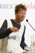 Wolfgang Schmidt, Plattform Sichtbar Werden am Rednerpult