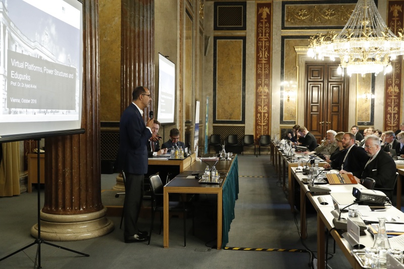 Keynote von Ayad Al-Ani vom Alexander, Humboldt Institut für Internet und Gesellschaft