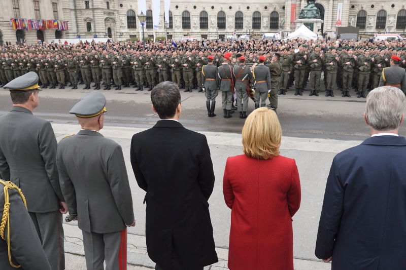 Nationalratspräsidentin Doris Bures (S) bei der Angelobung