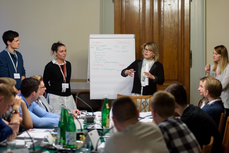 Susanne Kerbl-Cortella, Staatsanwaltschaft Wien im Gespräch mit den Lehrlingen