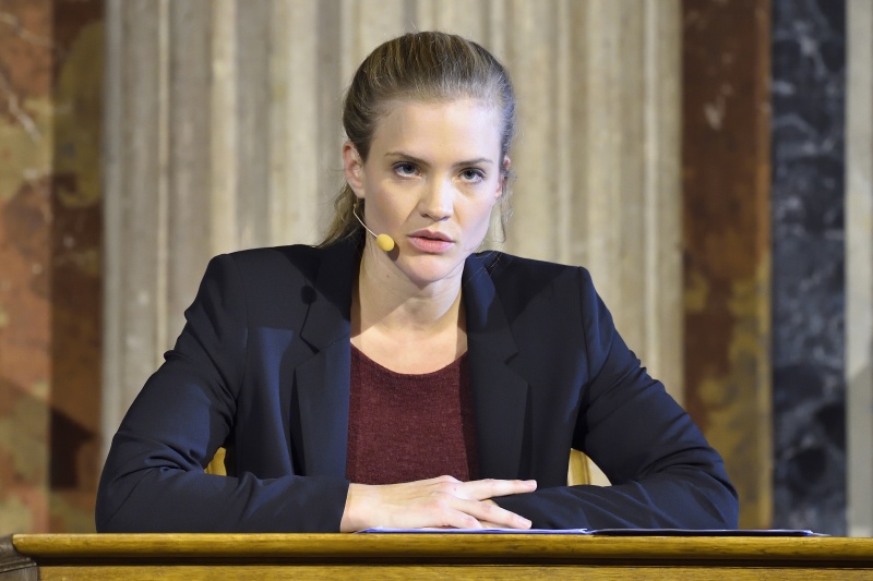 Miriam Fussenegger bei ihrem Vortrag
