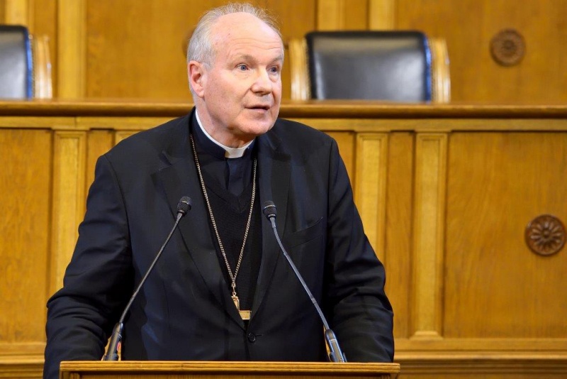 Kardinal Christoph Schönborn am Rednerpult