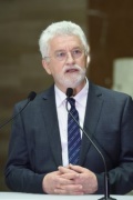 Präsident Internationaler Gewerkschaftsbund João Antonio Felicio am Wort