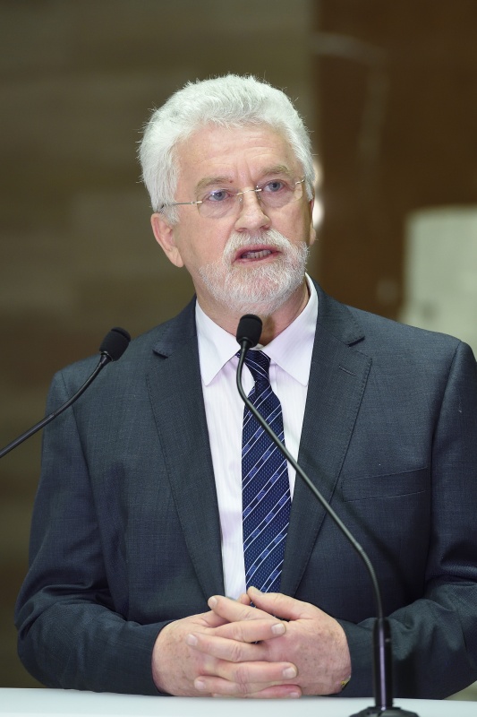 Präsident Internationaler Gewerkschaftsbund João Antonio Felicio am Wort