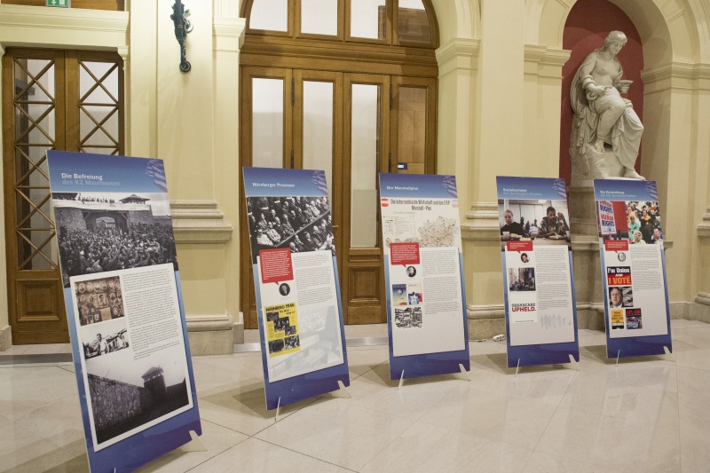 Ausstellungsanordnung