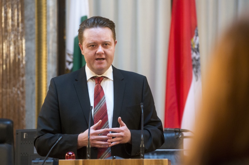 Bundesratspräsident Mario Lindner (S) am Wort