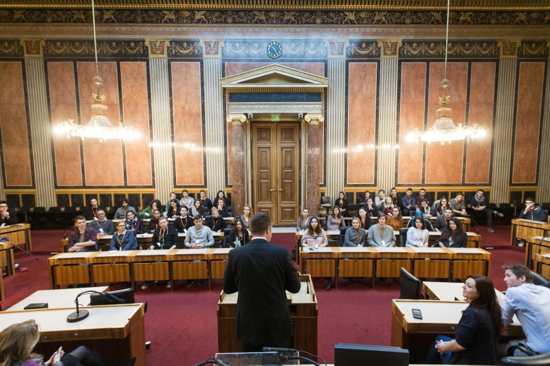 Bundesratspräsident Mario Lindner (S) am Wort