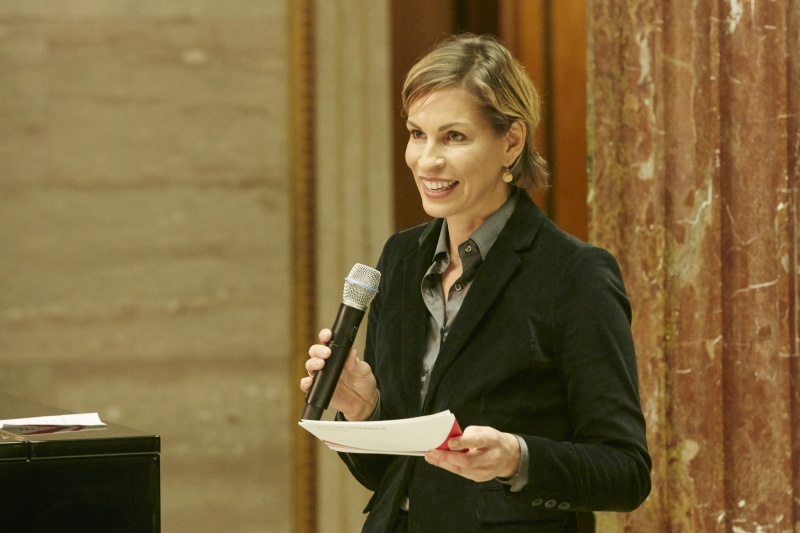 Begrüßung durch Barbara Mader