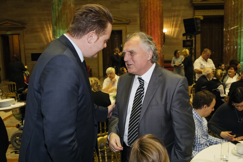 Von links: Bundesratspräsident Mario Lindner (S) mit Gästen