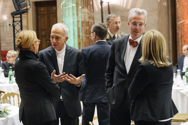 VeranstaltungsteilnehmerInnen im Gespräch