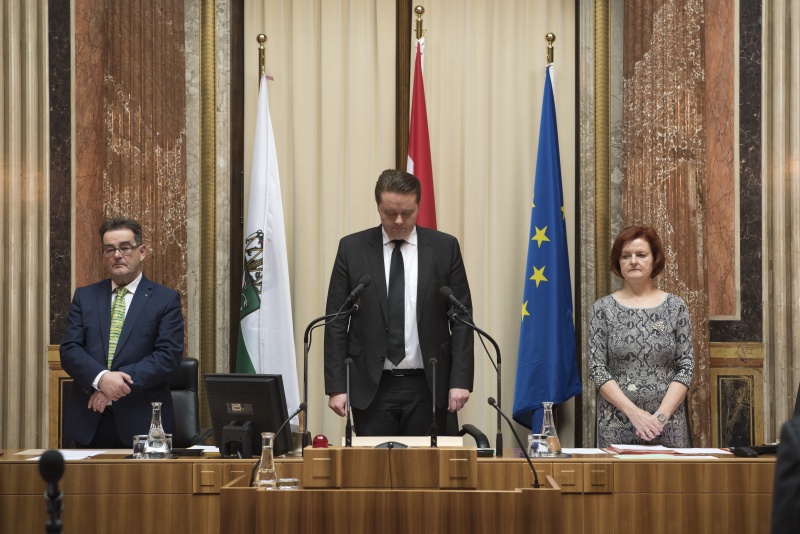 Schweigeminute zu Beginn der Bundesratssitzung