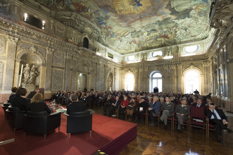 Blick Richtung VeranstaltungsteilnehmerInnen im Festsaal der Österreichischen Akademie der Wissenschaften