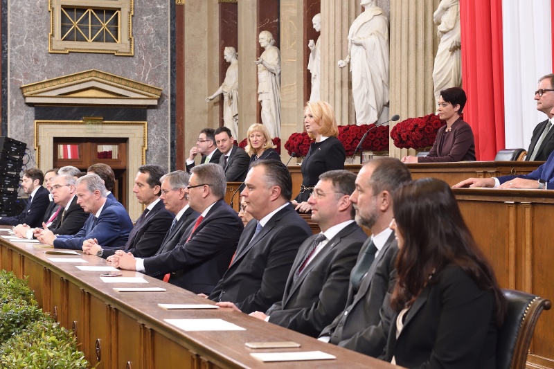 Nationalratspräsidentin Doris Bures (S) bei ihrer Ansprache
