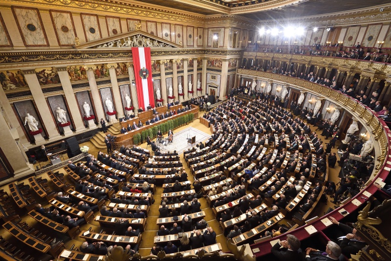 Blick Richtung VeranstaltungsteilnehmerInnen. Bundespräsident Alexander Van der Bellen bei seiner Rede