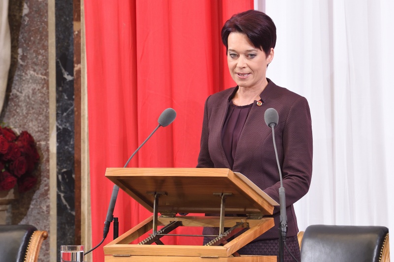 Bundesratspräsidentin Sonja Ledl-Rossmann (V) bei ihrer Ansprache