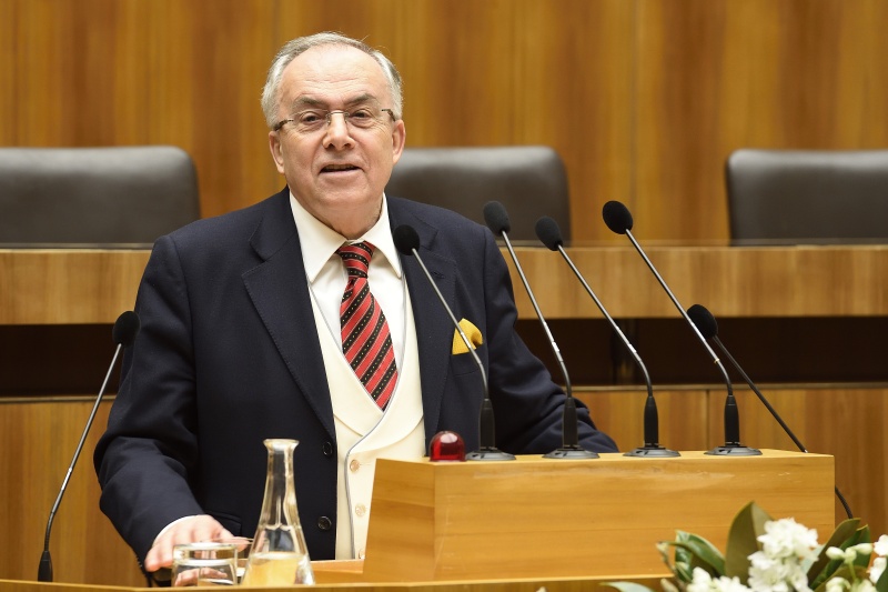 Volksanwalt Peter Fichtenbauer bei seiner Ansprache