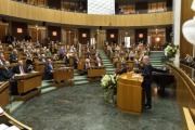 Bundespräsident Alexander Van der Bellen bei seiner Ansprache. Blick Richtung VeranstaltungsteilnehmerInnen