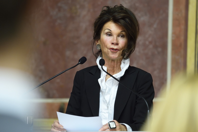 Vizepräsidentin des Verfassungsgerichtshofes Brigitte Bierlein bei ihrer Laudatio