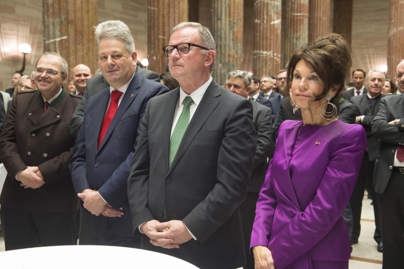 Von links: Justizminister Wolfgang Brandstetter (V), Landwirtschaftsminister Andrä Rupprechter (V), Zweiter Nationalratspräsident Karlheinz Kopf (V) und Verfassungsgerichtshofvizepräsidentin Brigitte Bierlein