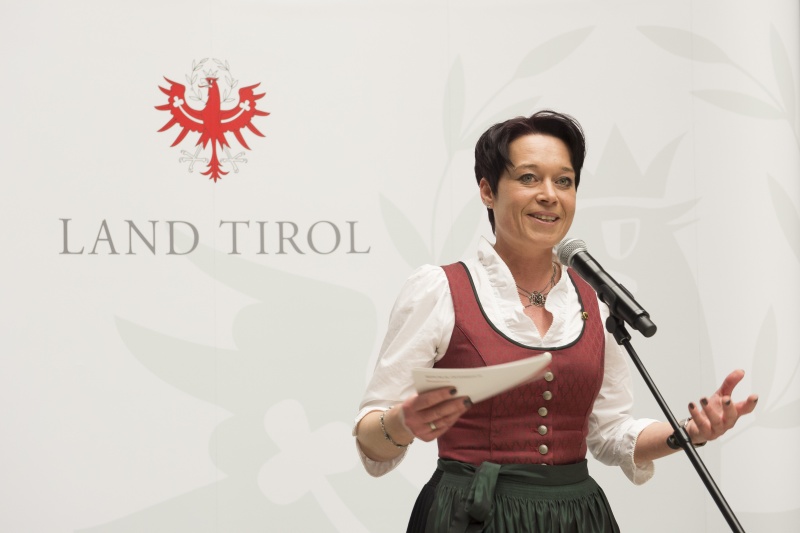 Bundesratspräsidentin Sonja Ledl-Rossmann (V) bei ihrer Ansprache