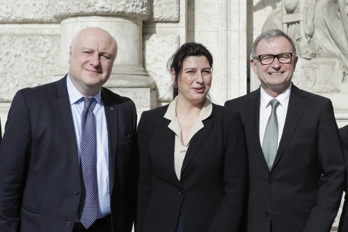 Von rechts: Zweite Nationalratspräsident Karlheinz Kopf (V), Sophio Katsarava, Leiterin der georgischen Delegation  und George Tsereteli, Vize-Präsident der Parlamentarischen Versammlung der OSZE