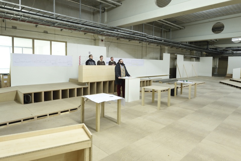 Einbauten für den interimistischen Nationalratssitzungssaal im großen Redoutensaal der Hofburg