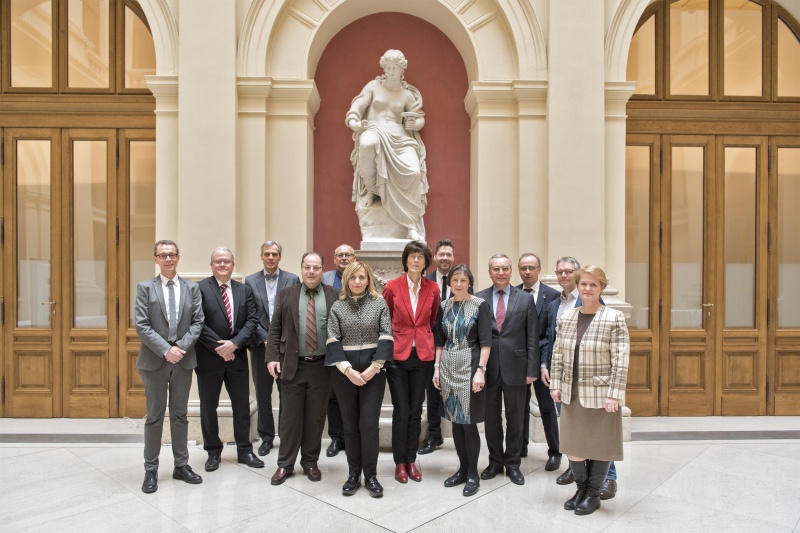 Gruppenfoto mit allen TeilnehmerInnen