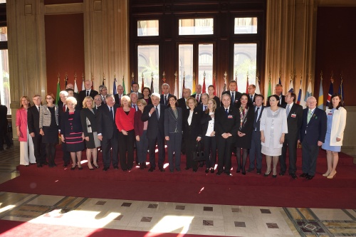Gruppenfoto der EU ParlamentspräsidentInnen