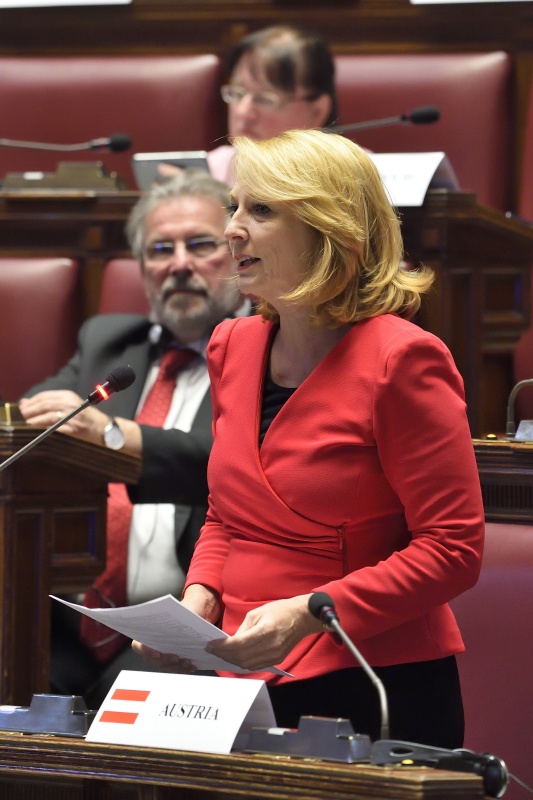 Konferenz der EU ParlamentspräsidentInnen. Nationalratspräsidentin Doris Bures (S) am Wort