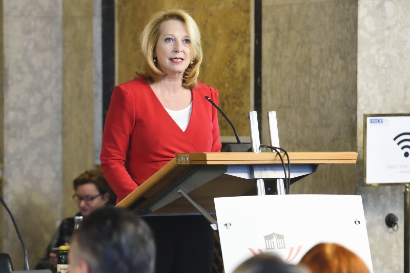 Nationalratspräsidentin Doris Bures (S) bei der Eröffnung