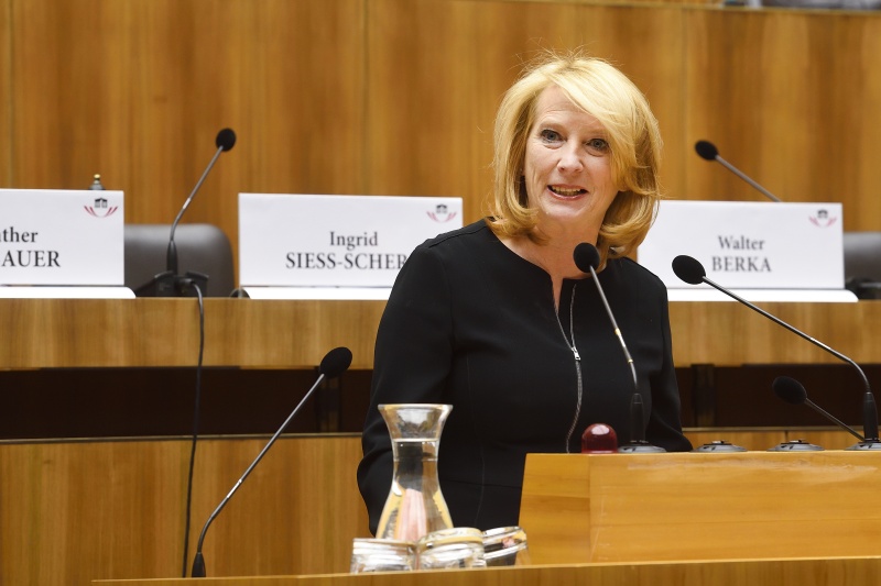 Begrüßungsworte von Nationalratspräsidentin Doris Bures (S)