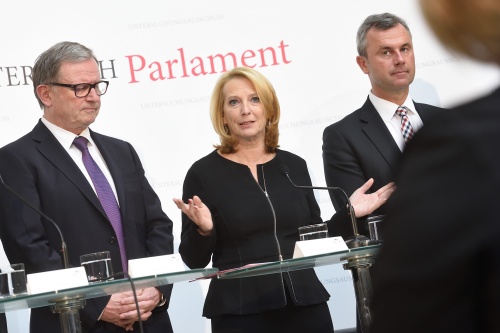Von links: Zweiter Nationalratspräsident Karlheinz Kopf (V), Nationalratspräsidentin Doris Bures (S) (am Wort)  und Dritter Nationalratspräsident Norbert Hofer (F)
